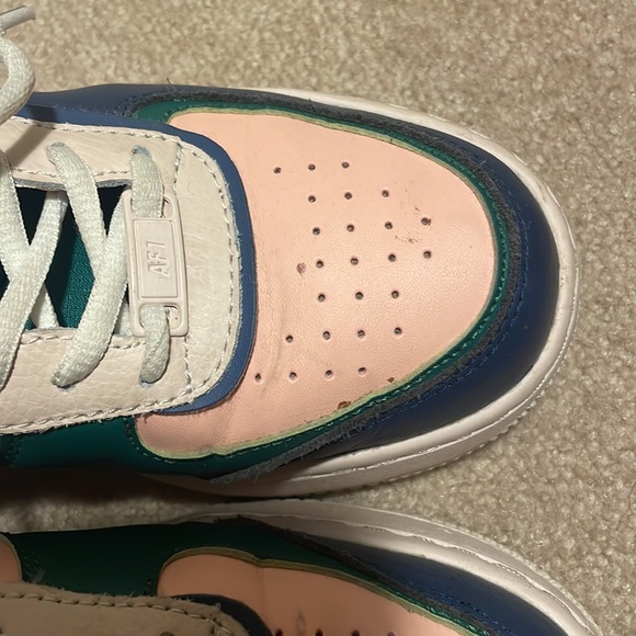 Women’s Nike Air Force 1 Shadow Sneakers - Picture 4 of 6